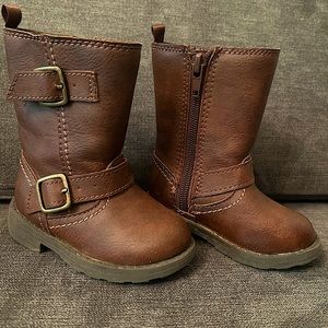 Carters size 4 toddler girl brown boots.